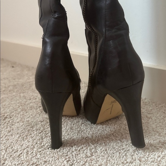 INC International Concepts Lea¹ther Knee High Black Boots - Picture 3 of 8